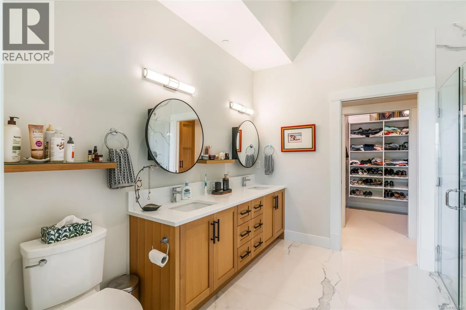 863 Claymore Cres