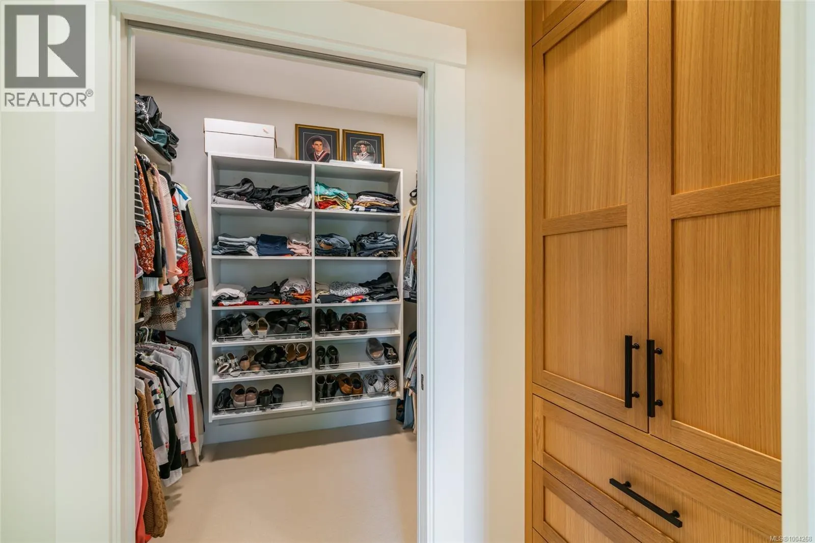 863 Claymore Cres