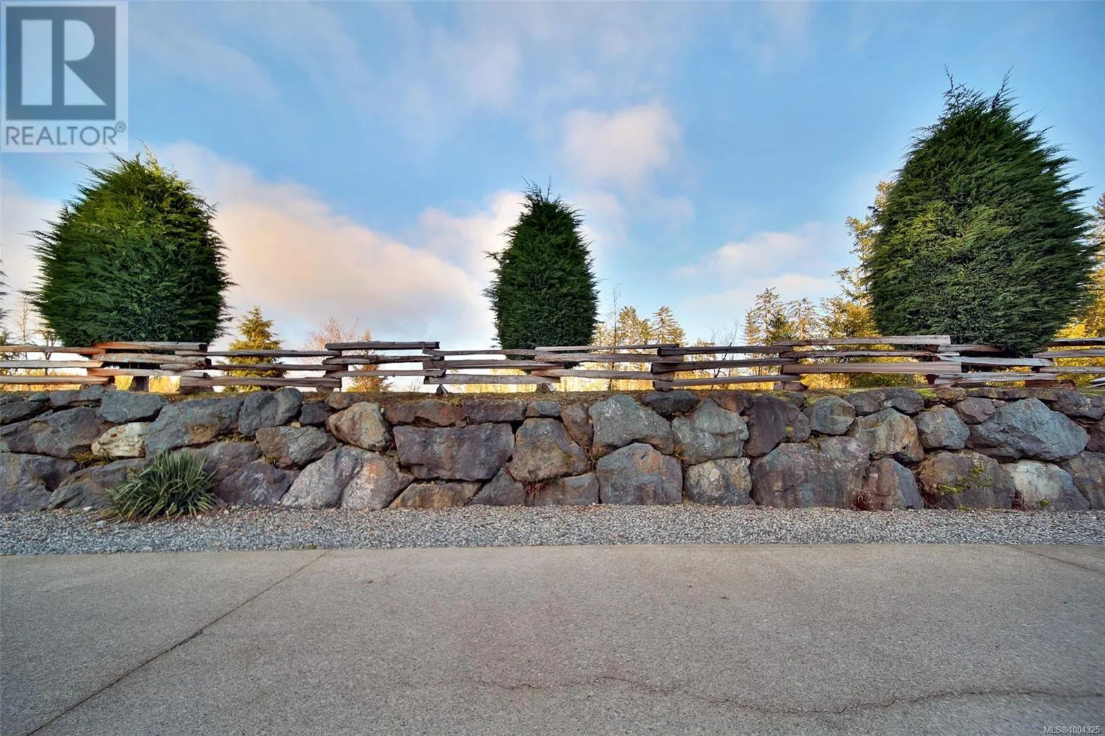 32 10750 Central Lake Rd