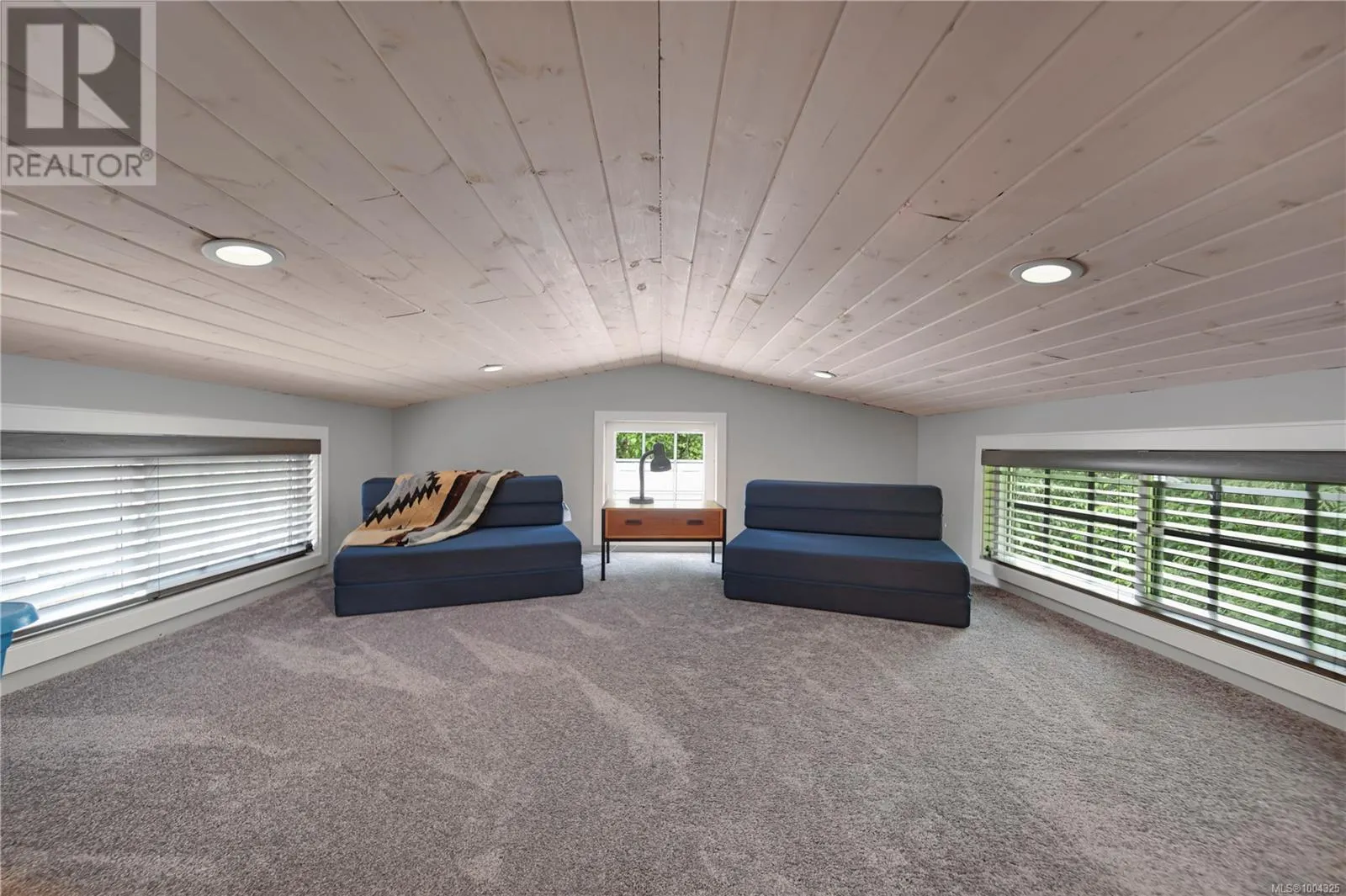 32 10750 Central Lake Rd