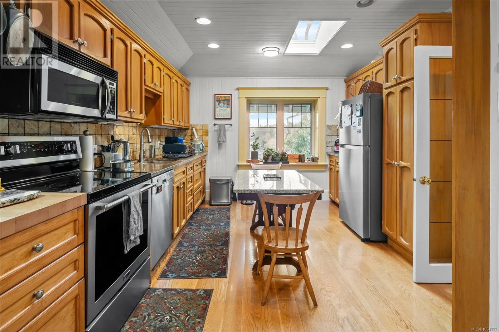 2088 Falkland Pl