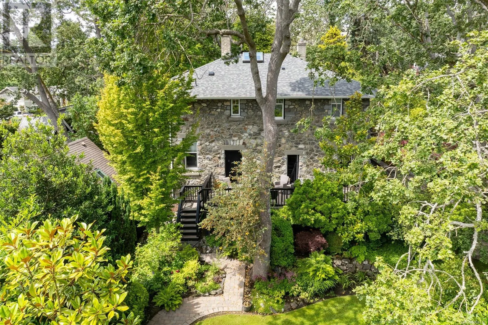 2088 Falkland Pl