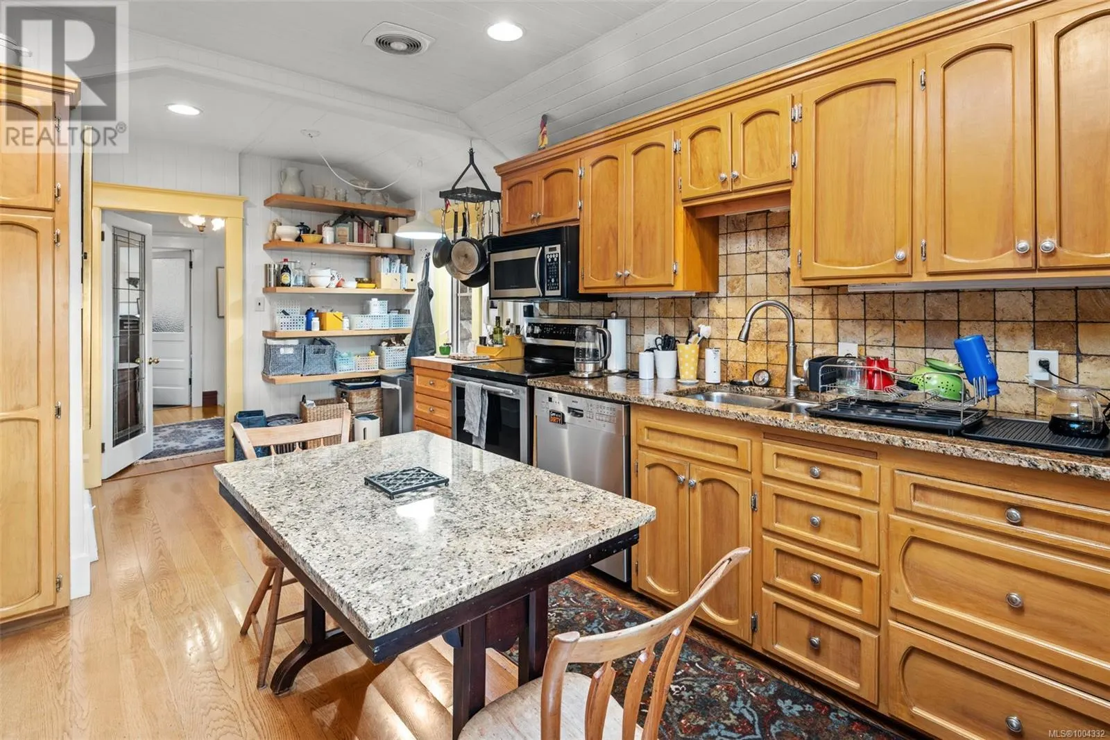 2088 Falkland Pl