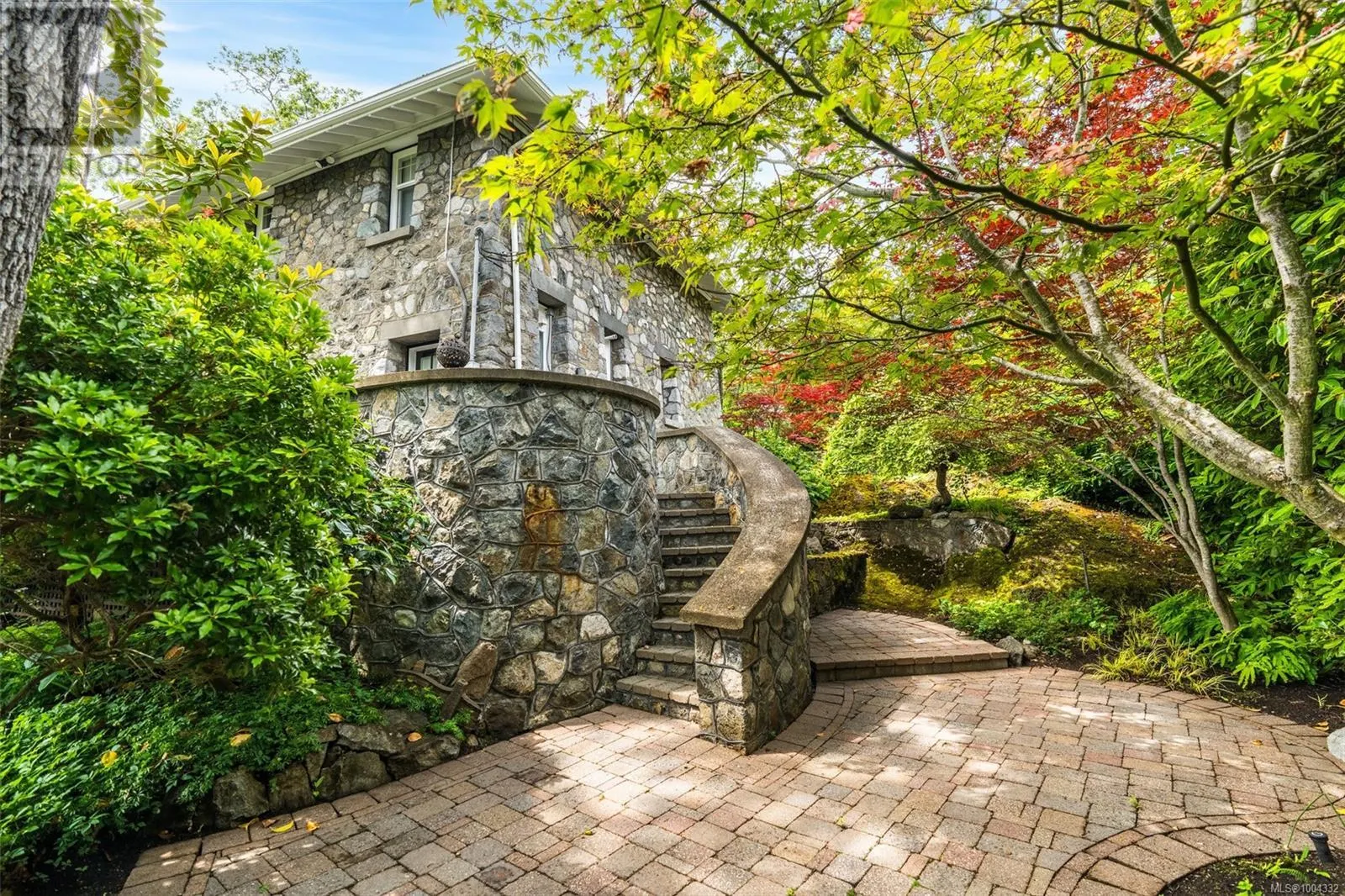 2088 Falkland Pl