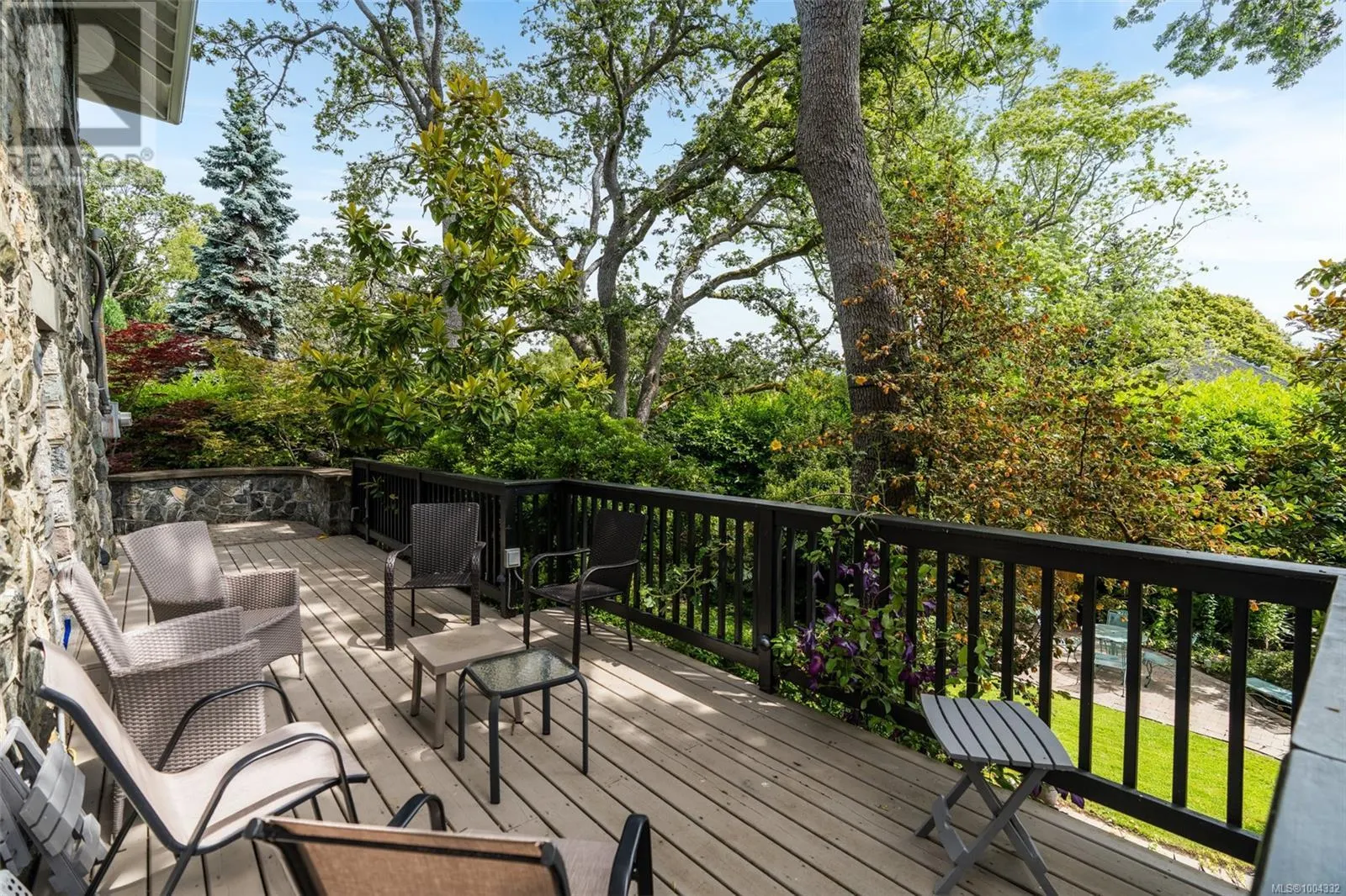 2088 Falkland Pl