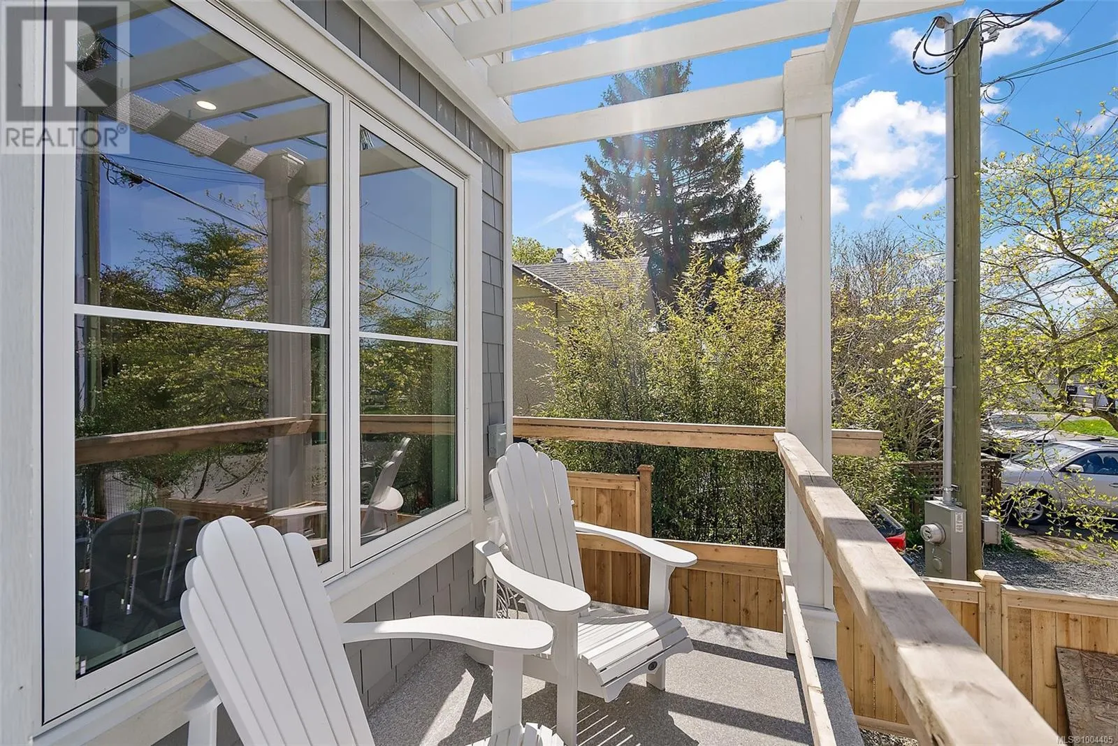 201 483 South Joffre St