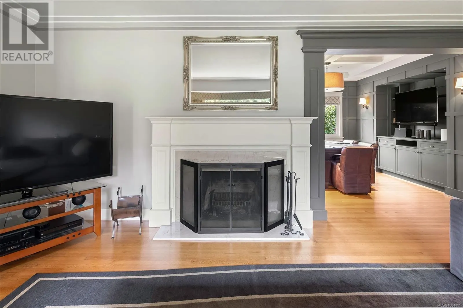 3465 Cadboro Bay Rd