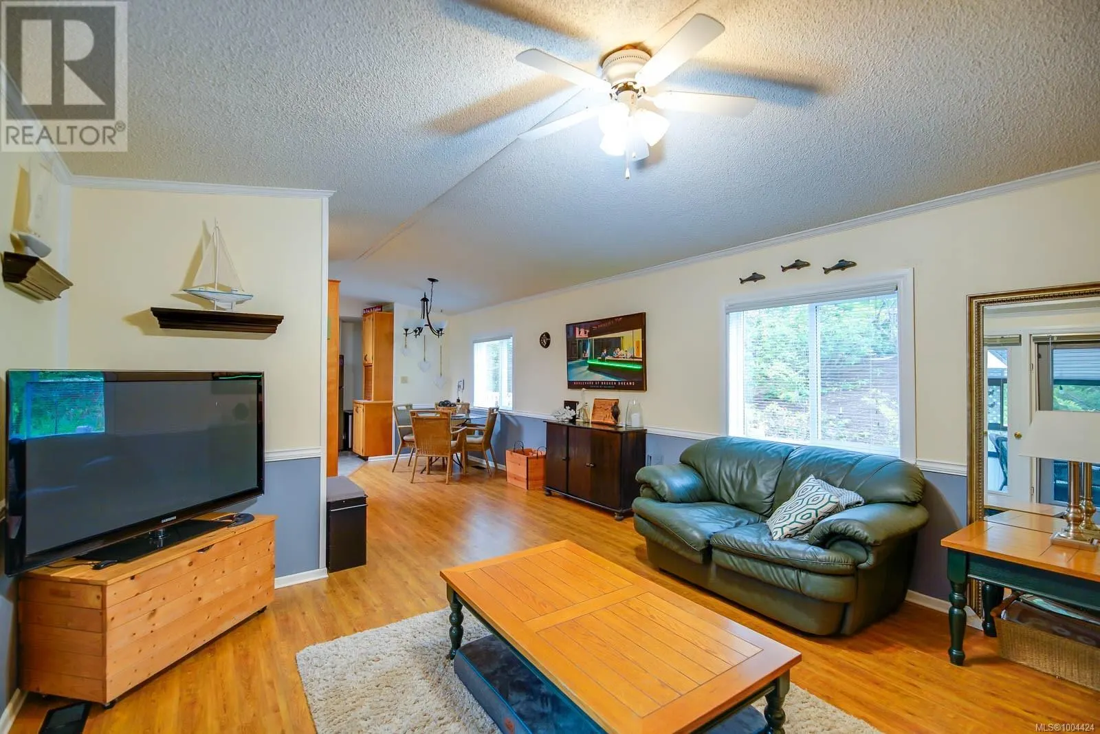 77 10325 Lakeshore Rd