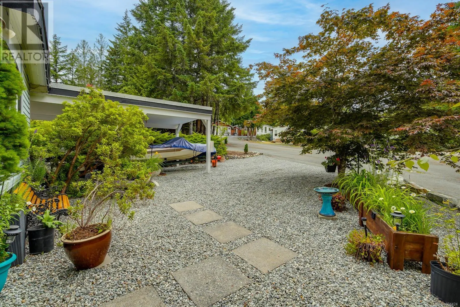 77 10325 Lakeshore Rd