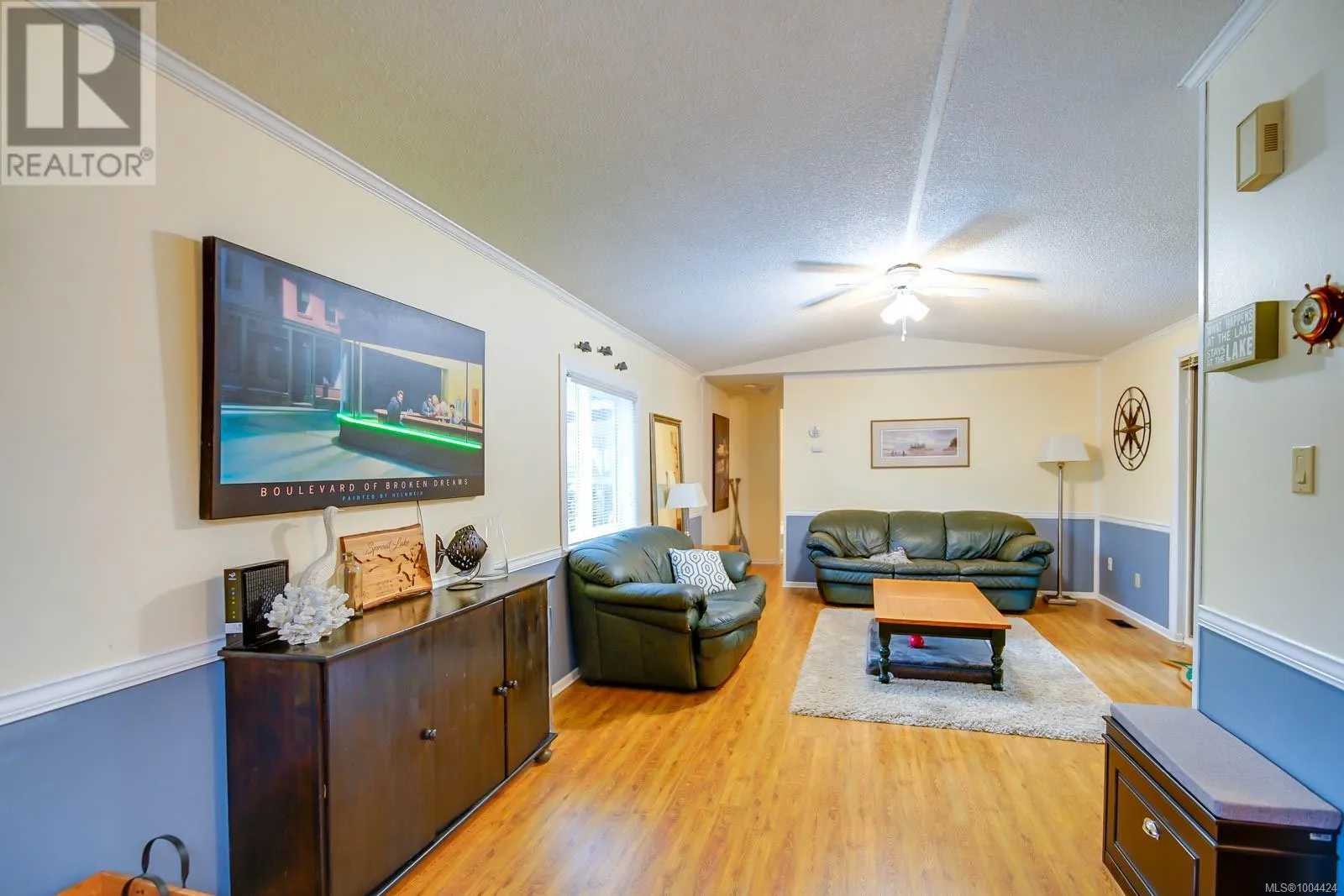 77 10325 Lakeshore Rd