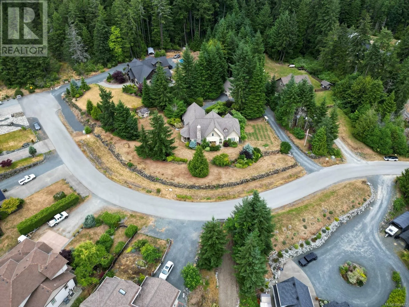 5479 Highland Dr