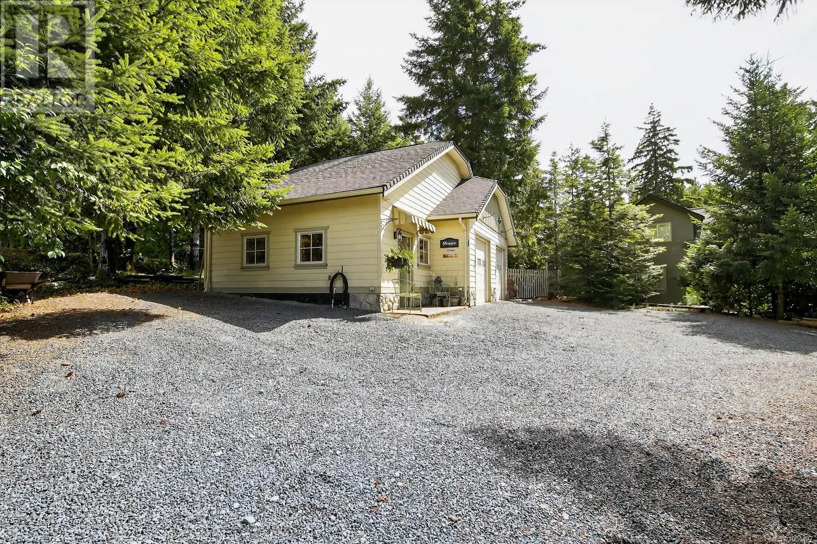 5479 Highland Dr