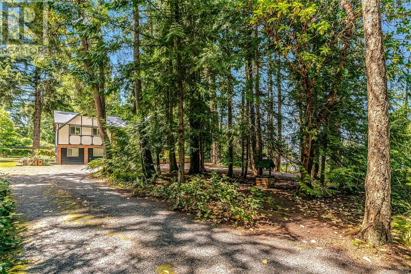 6863 Eastwind Dr