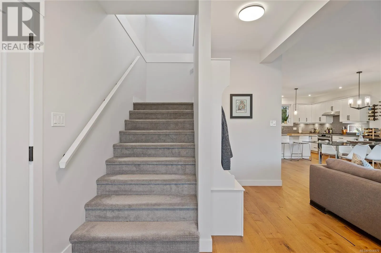 2052 Ernest Lane