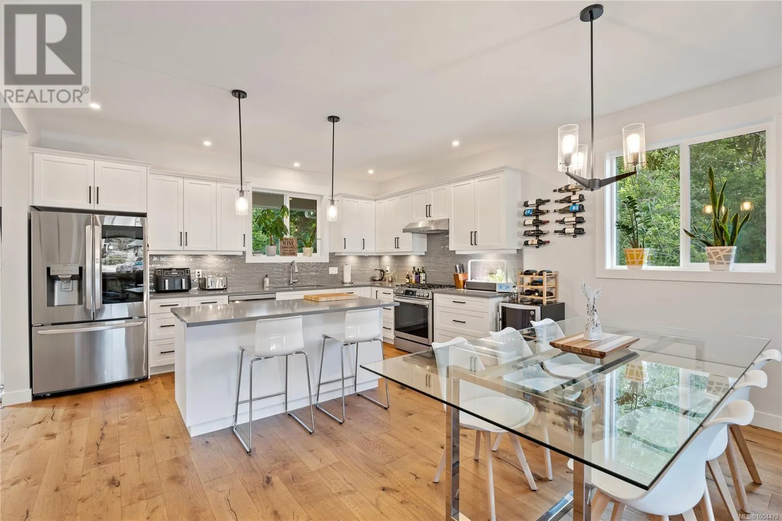 2052 Ernest Lane