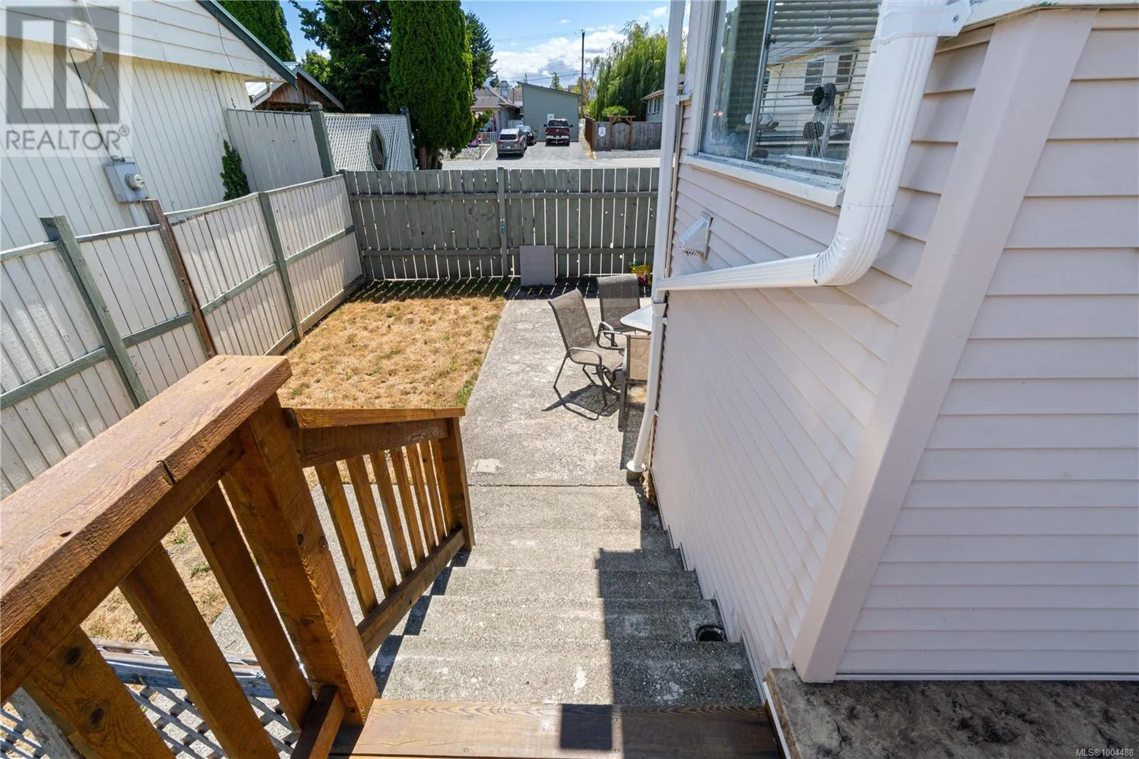145 Hirst Ave