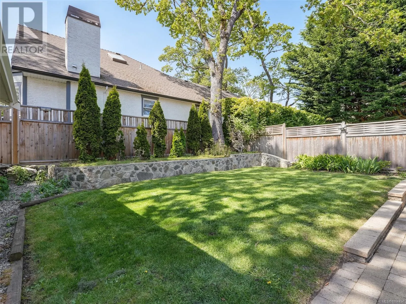 1464 St. Patrick St