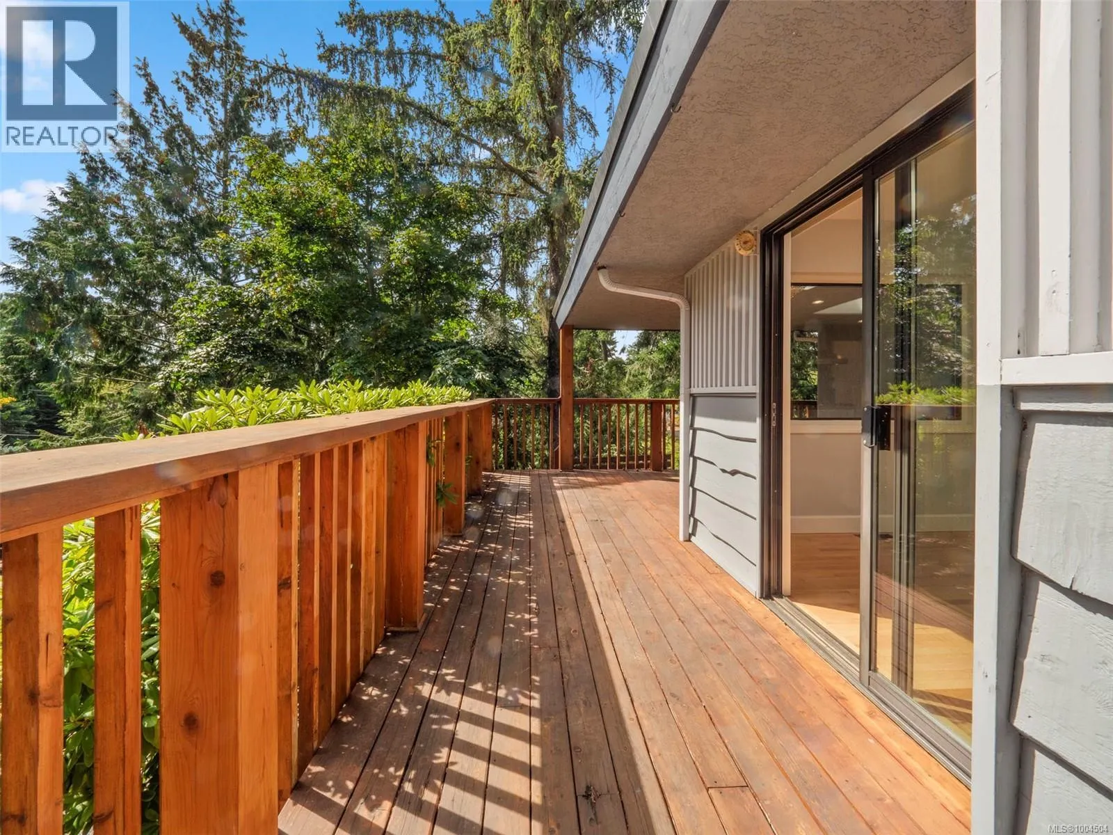 2660 Macdonald Dr E