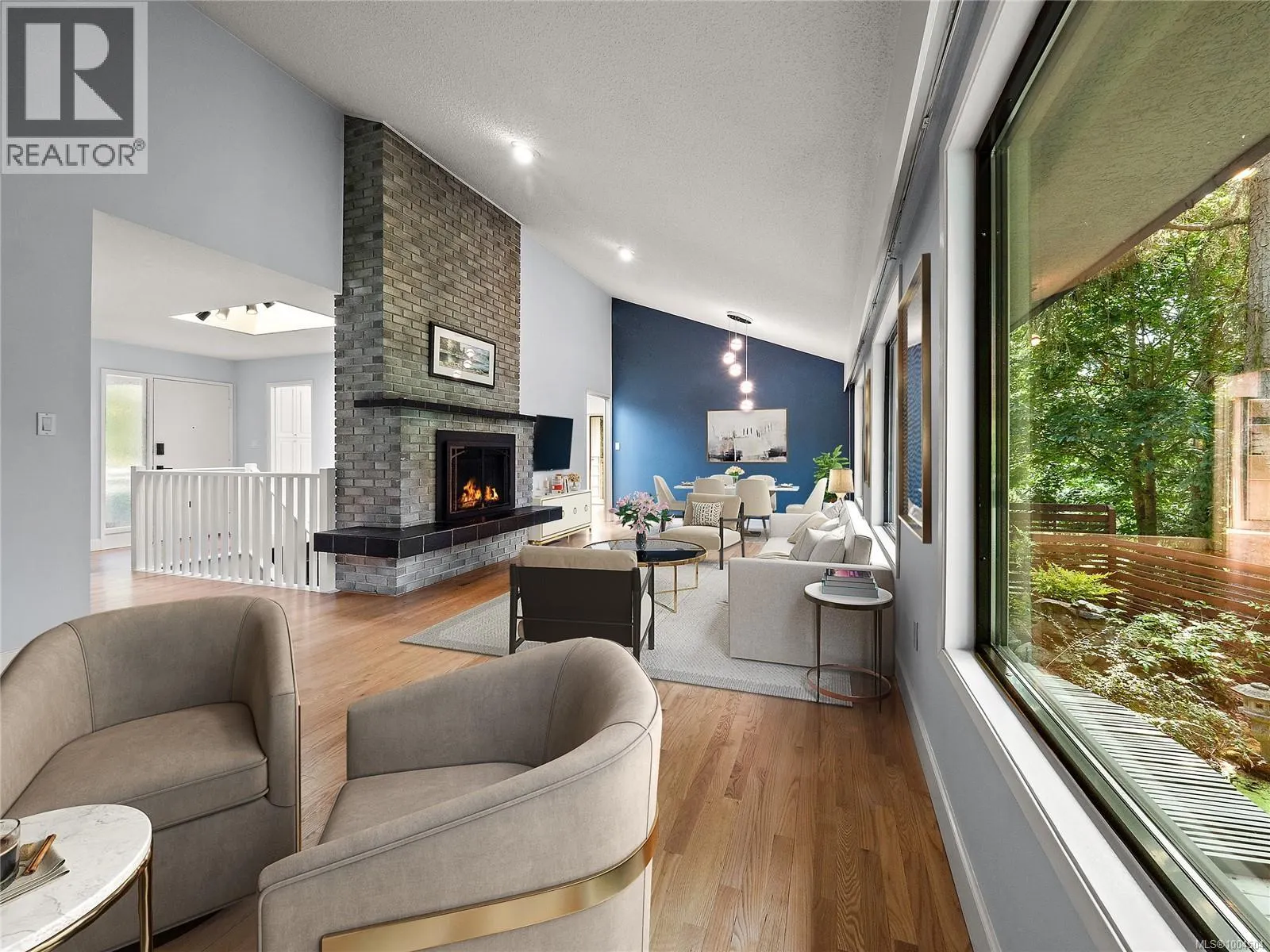 2660 Macdonald Dr E