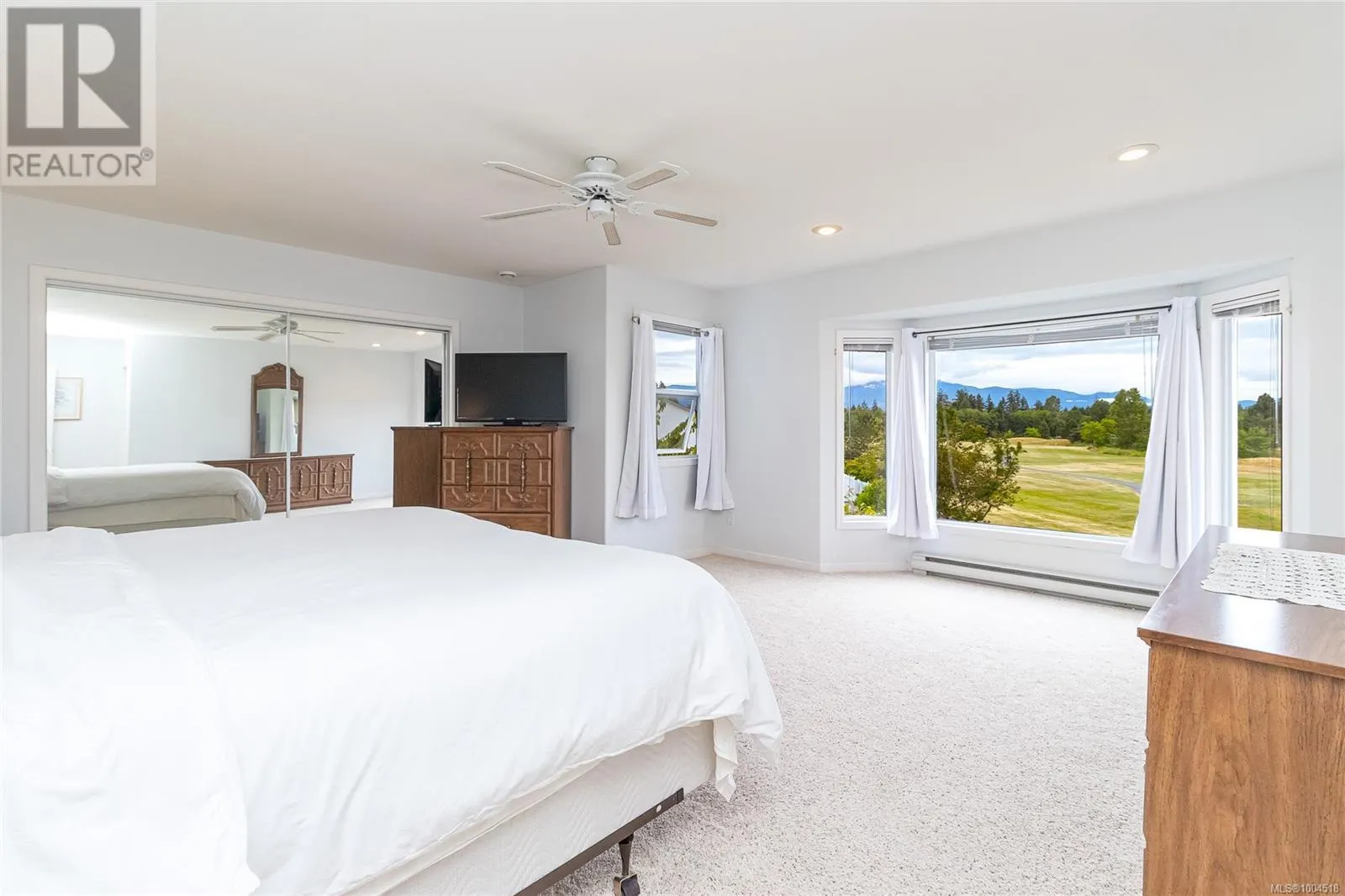 639 Eagle Tree Close