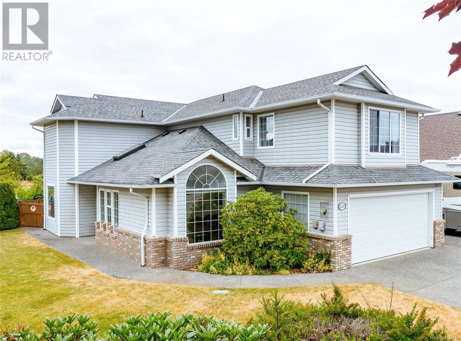639 Eagle Tree Close