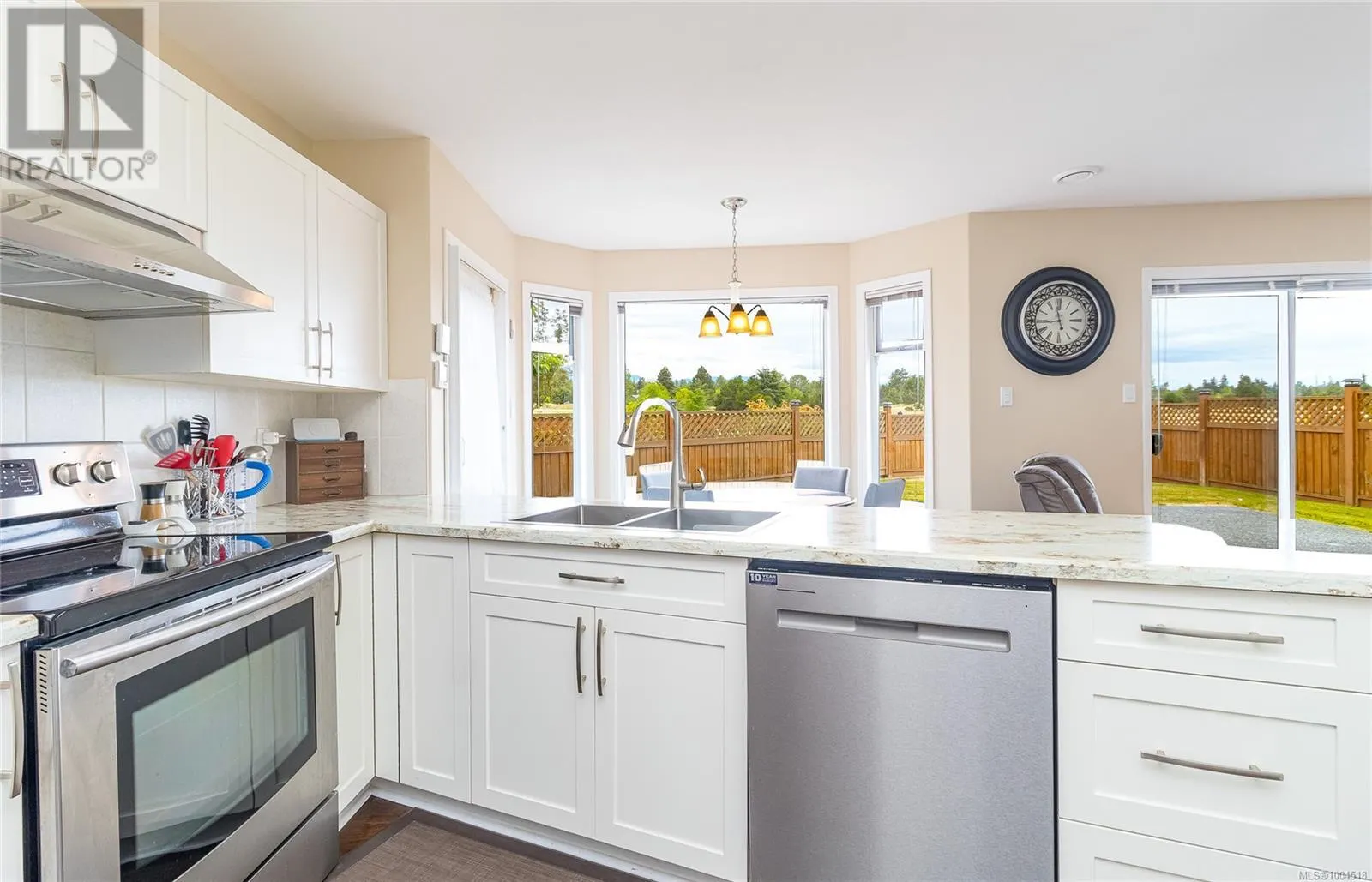 639 Eagle Tree Close