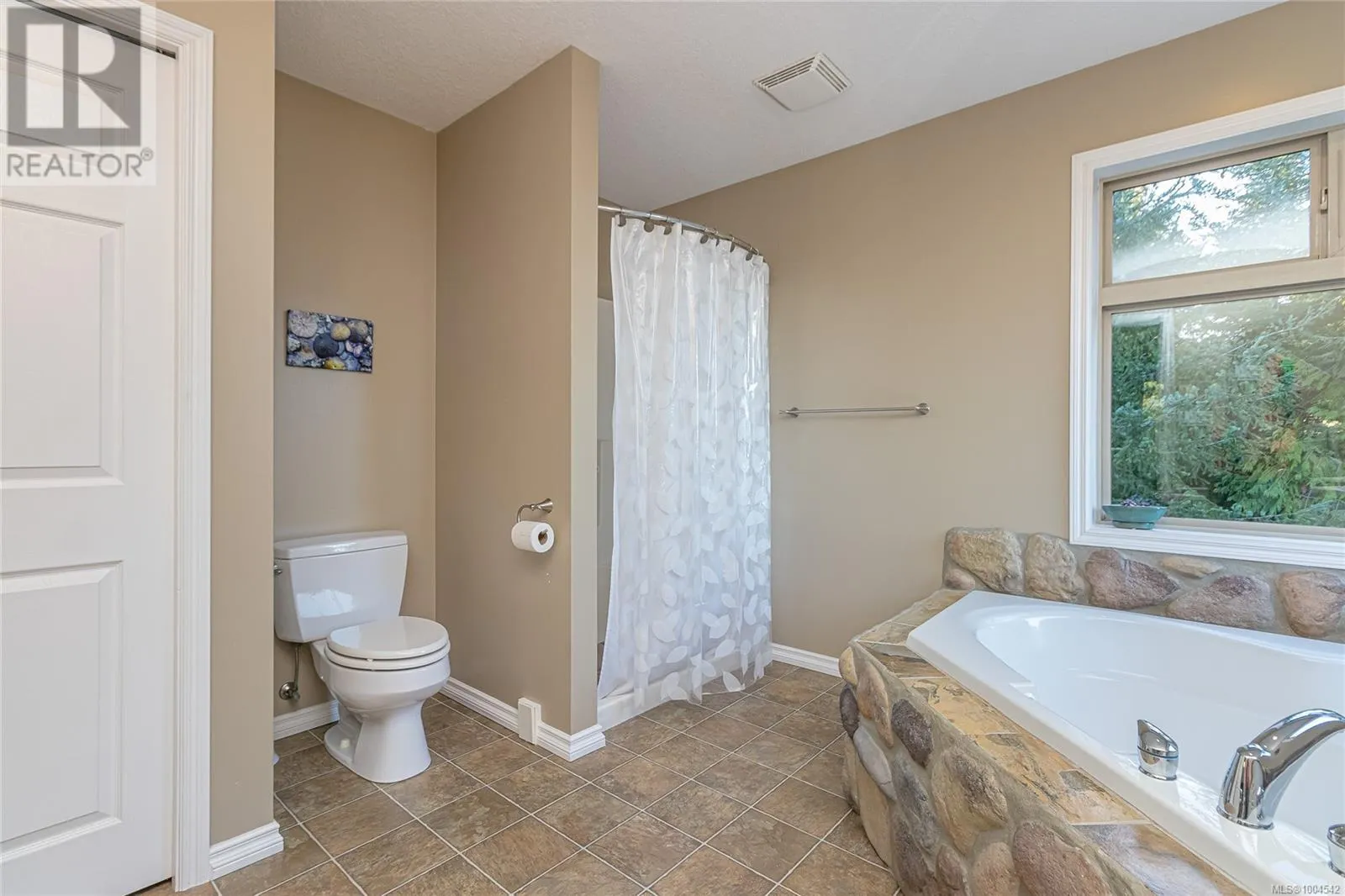 1556 Meadowood Way