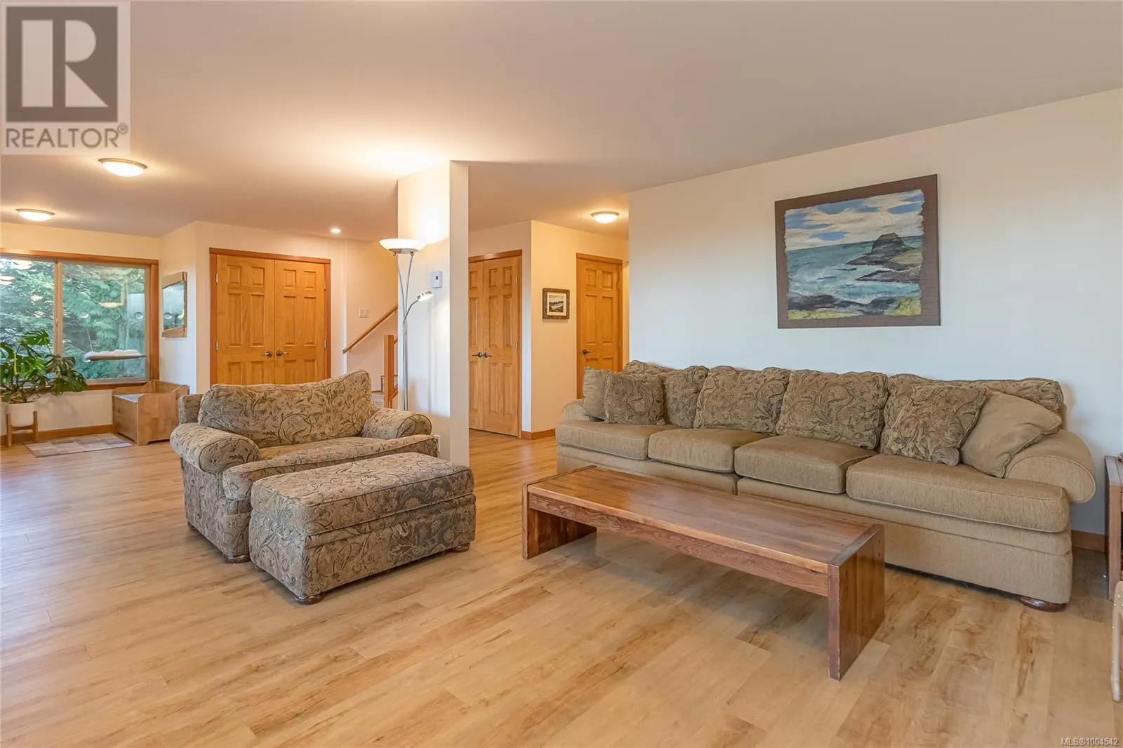 1556 Meadowood Way