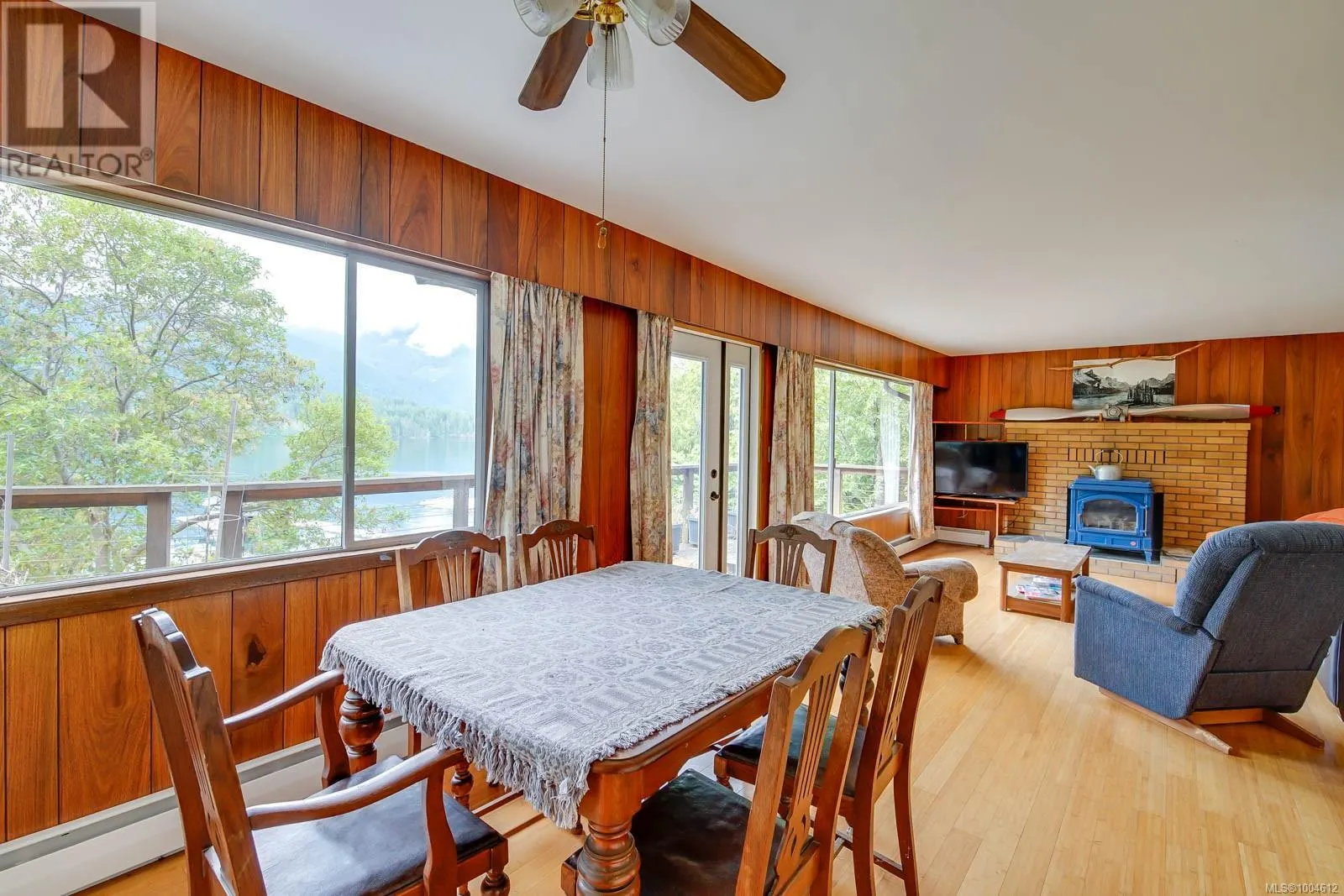 9712 Stirling Arm Cres