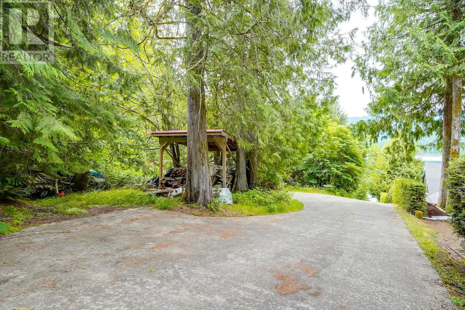 9712 Stirling Arm Cres