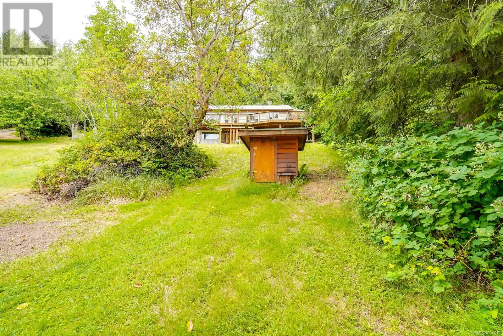 9712 Stirling Arm Cres