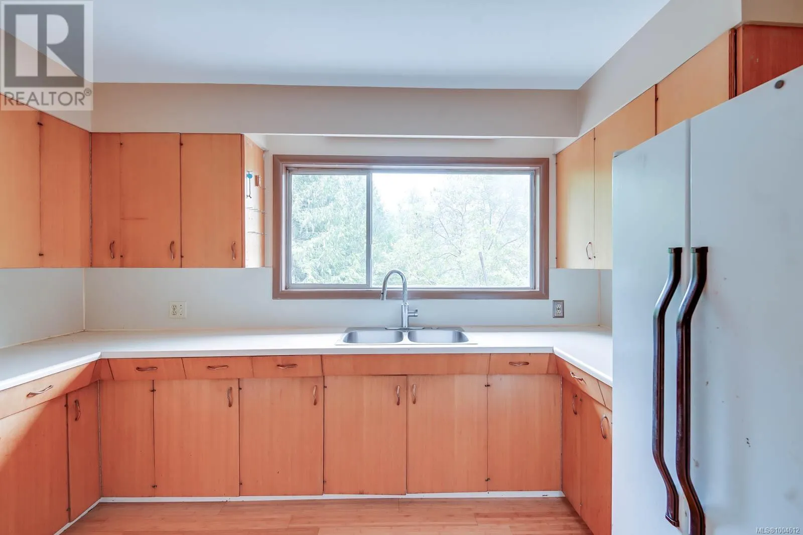 9712 Stirling Arm Cres