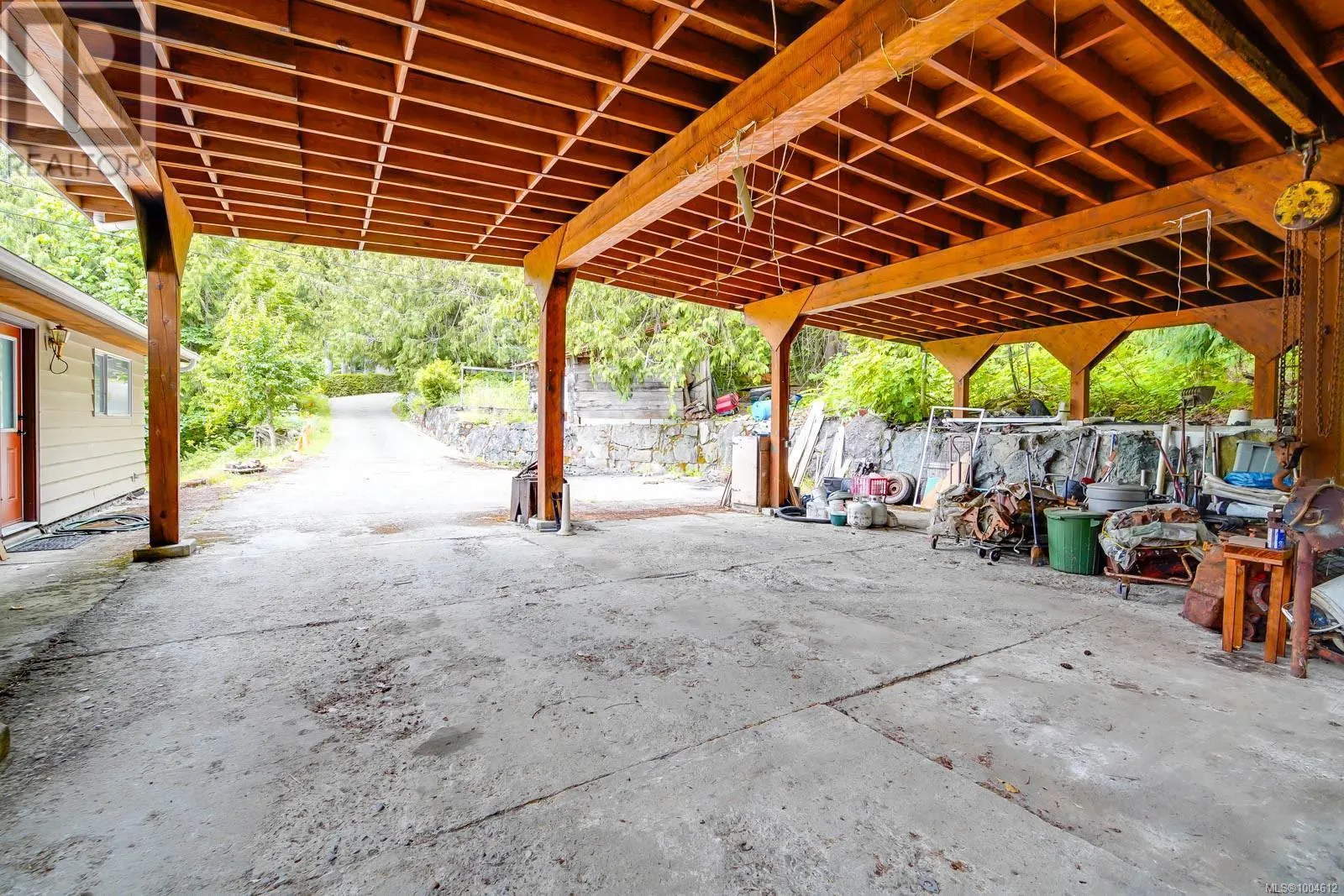 9712 Stirling Arm Cres