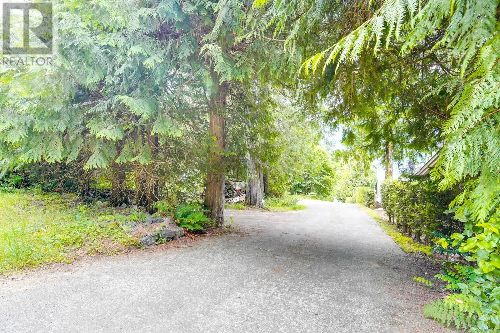 9712 Stirling Arm Cres