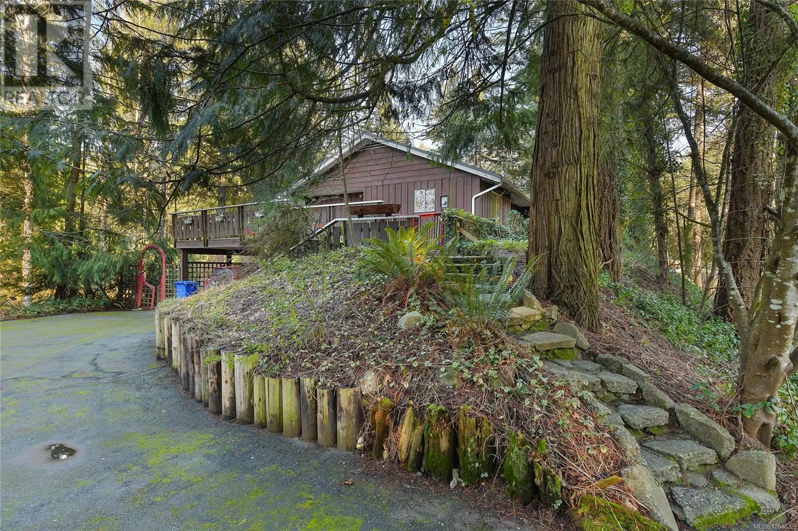 3795 GLENORA Rd