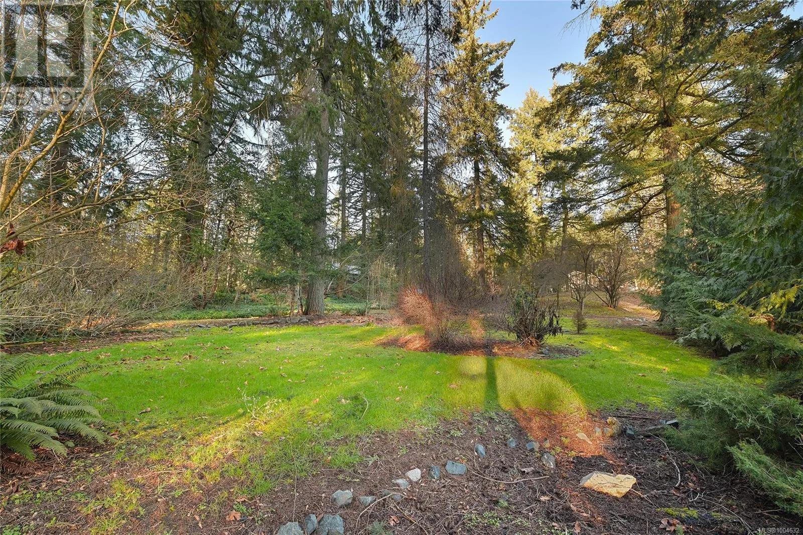 3795 GLENORA Rd