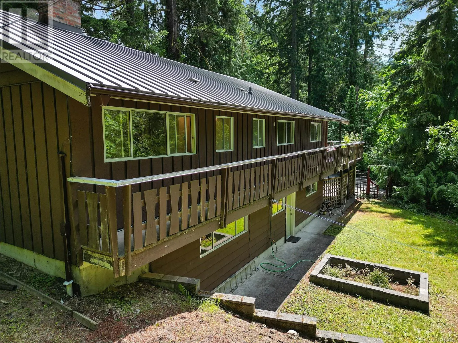3795 GLENORA Rd