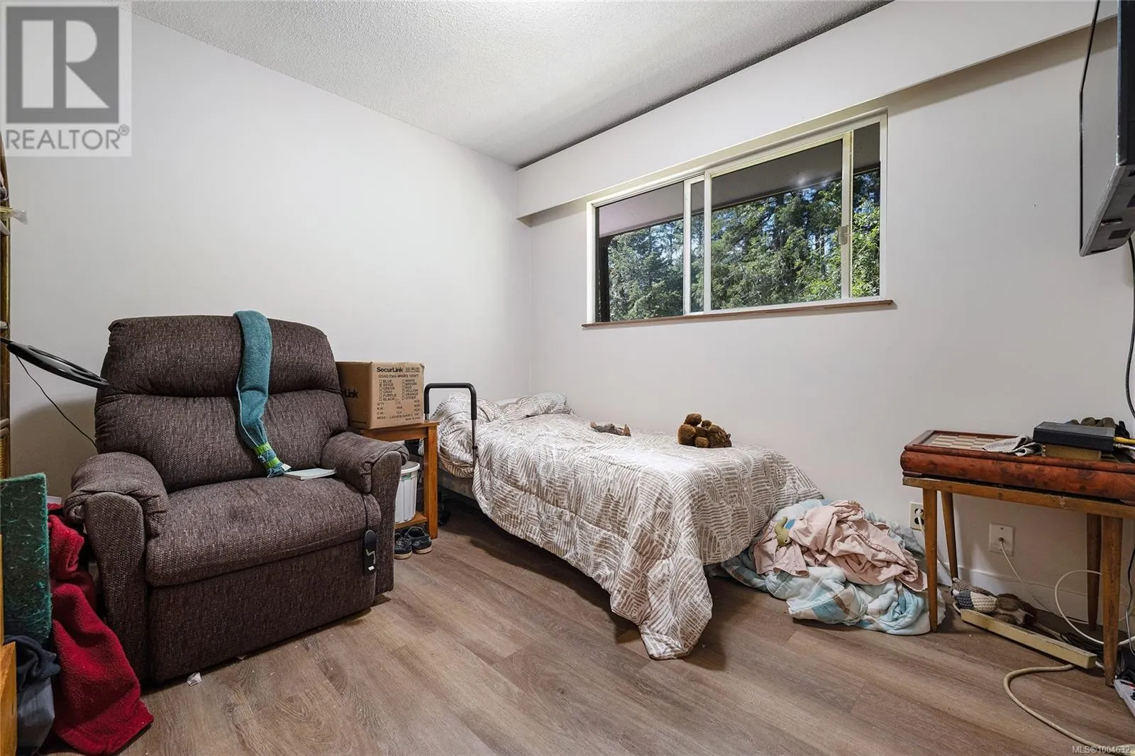 3795 GLENORA Rd