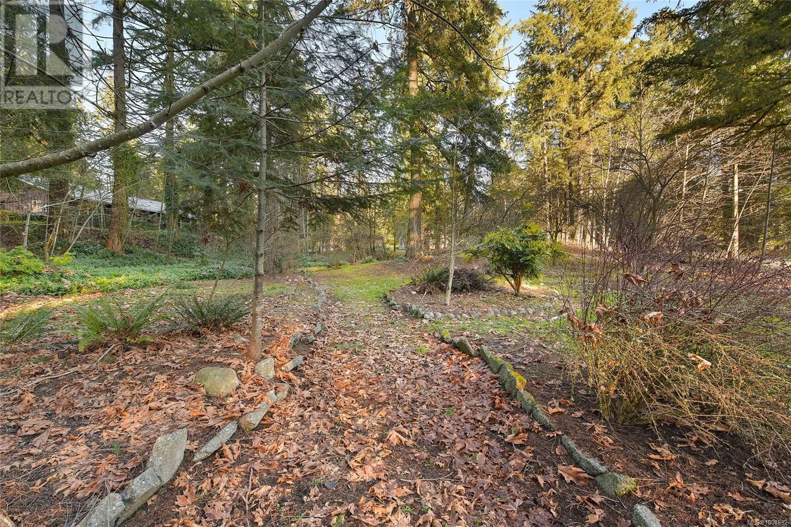 3795 GLENORA Rd