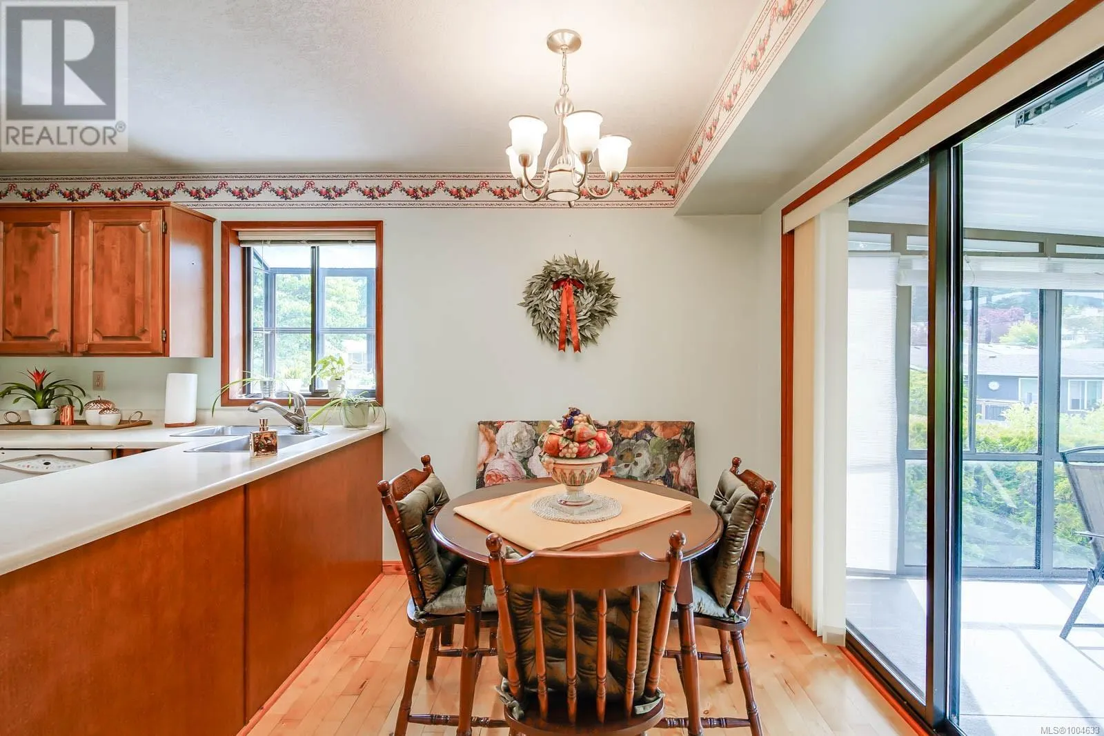 2254 Hamilton Dr