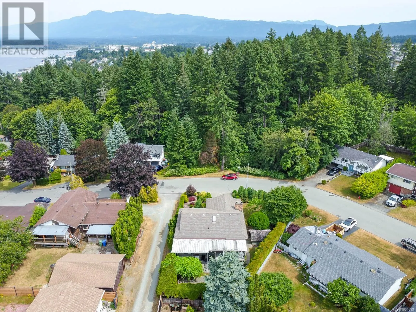 2254 Hamilton Dr