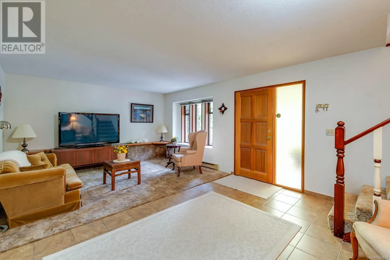 2254 Hamilton Dr