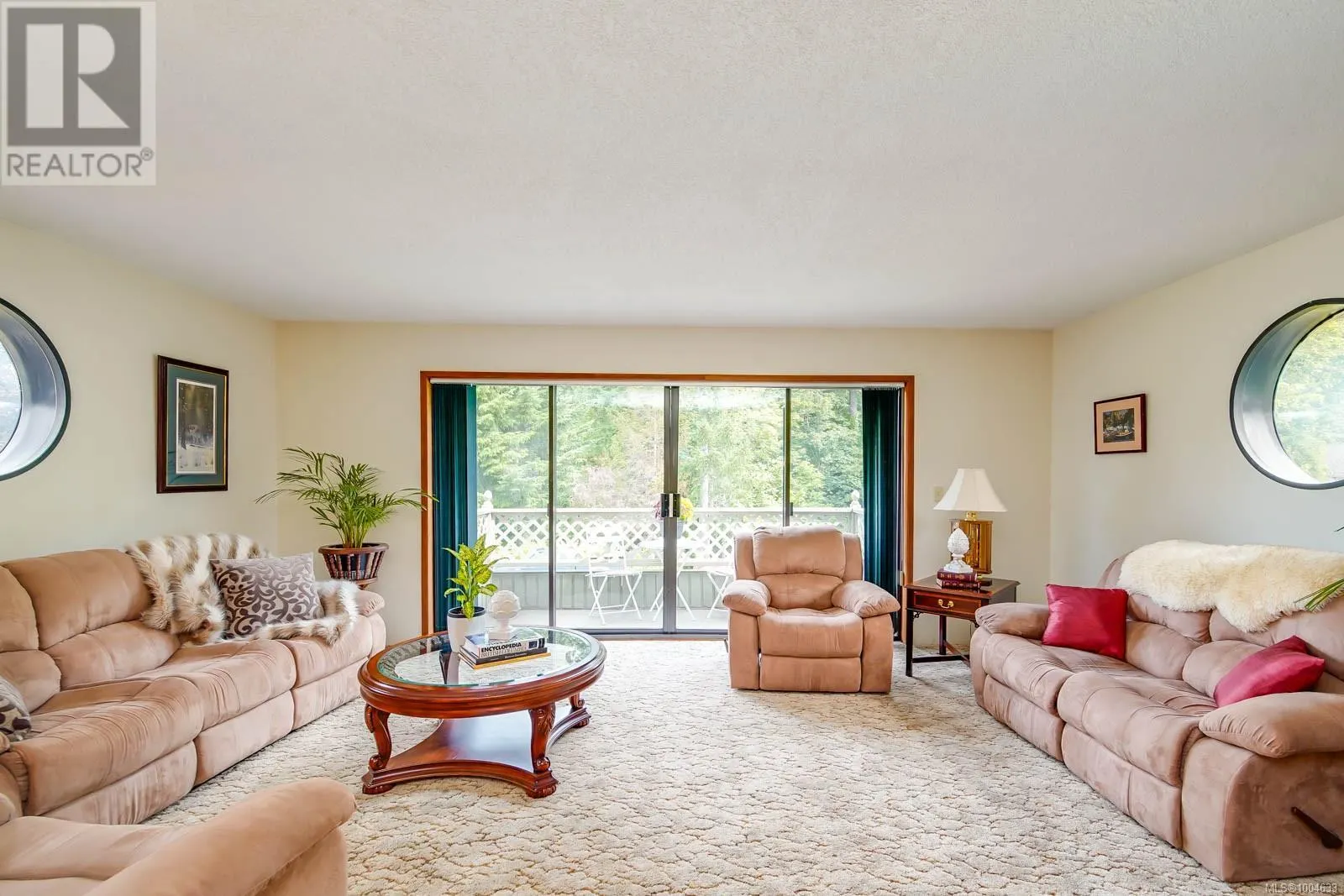 2254 Hamilton Dr