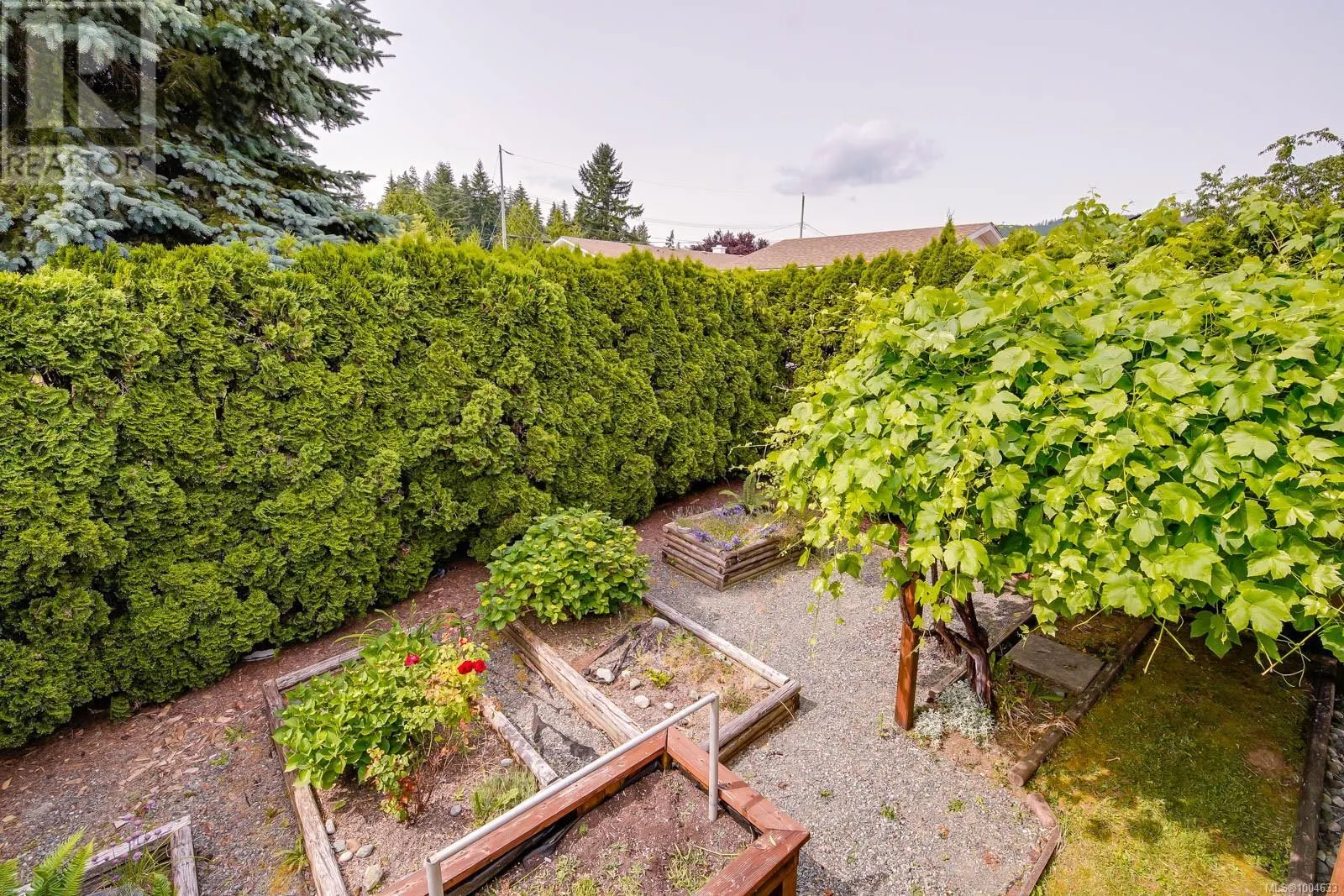 2254 Hamilton Dr