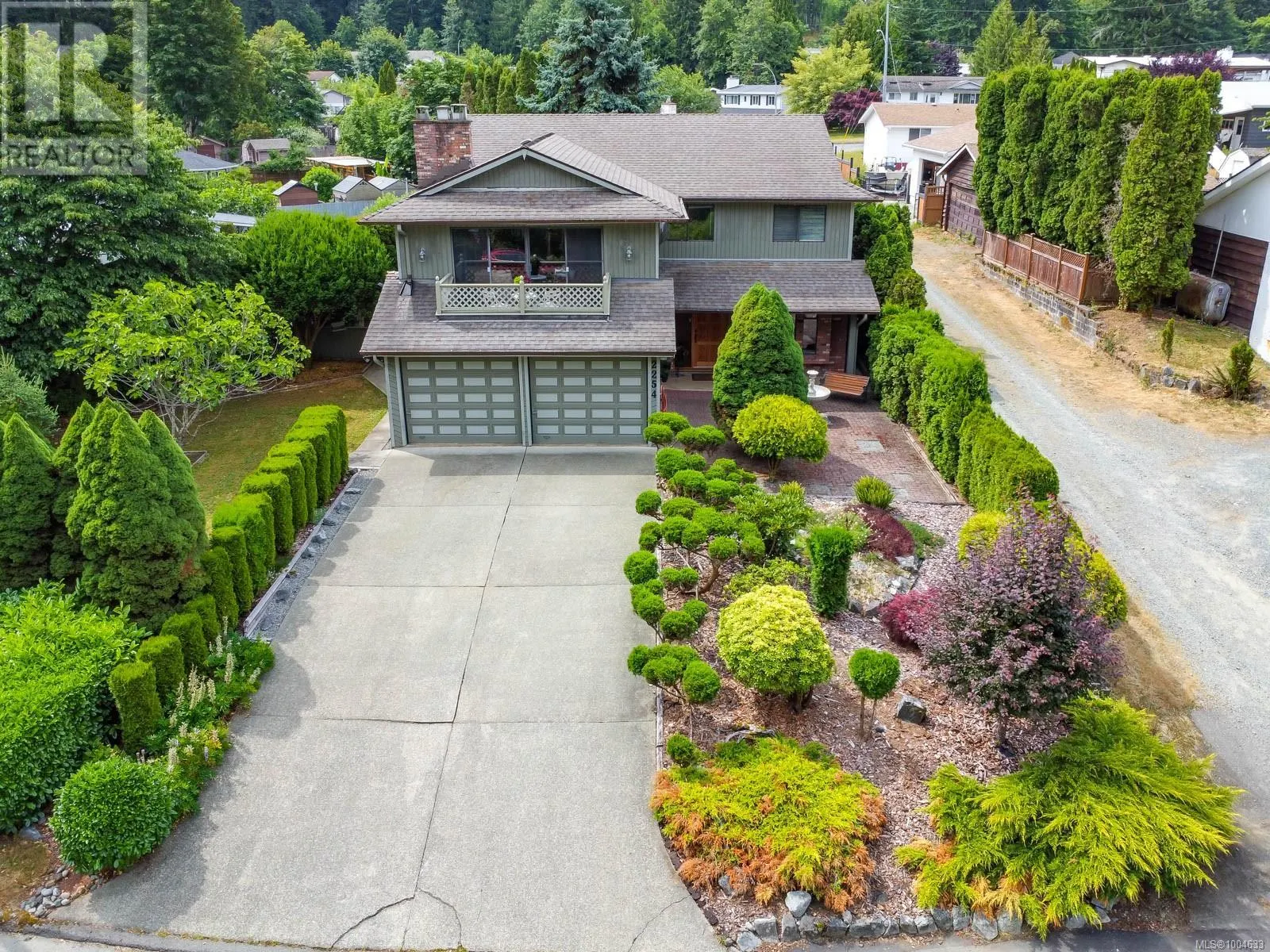 2254 Hamilton Dr