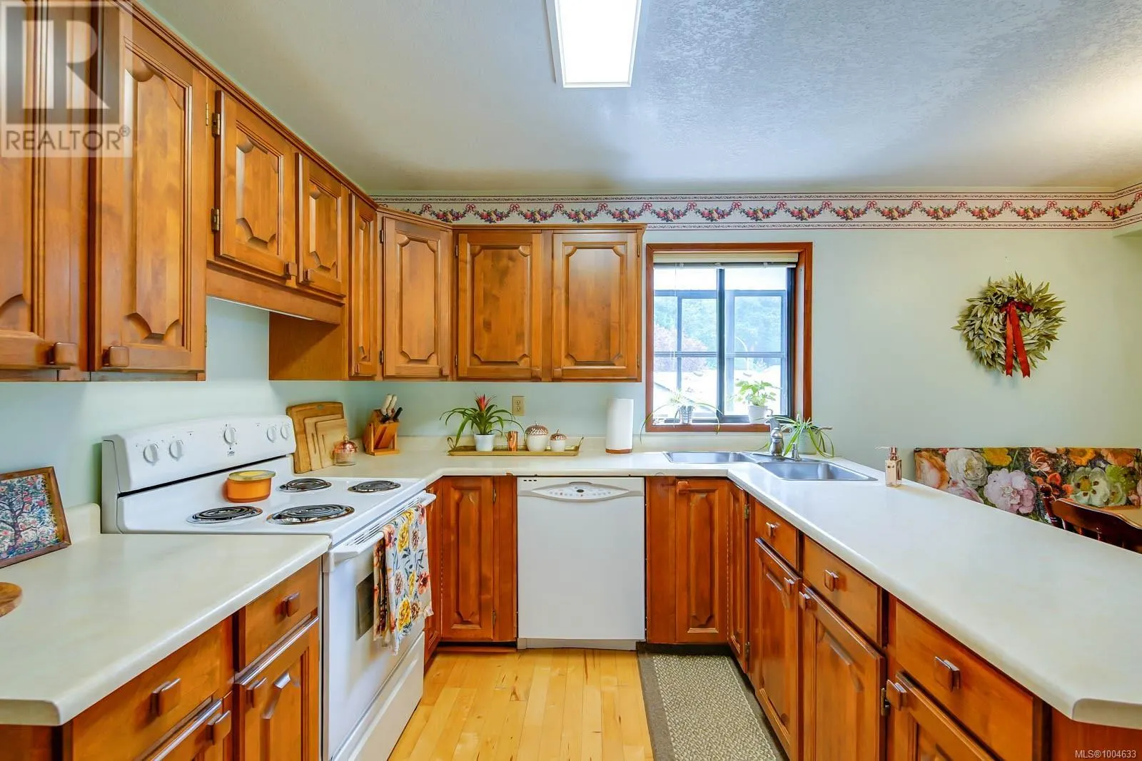 2254 Hamilton Dr
