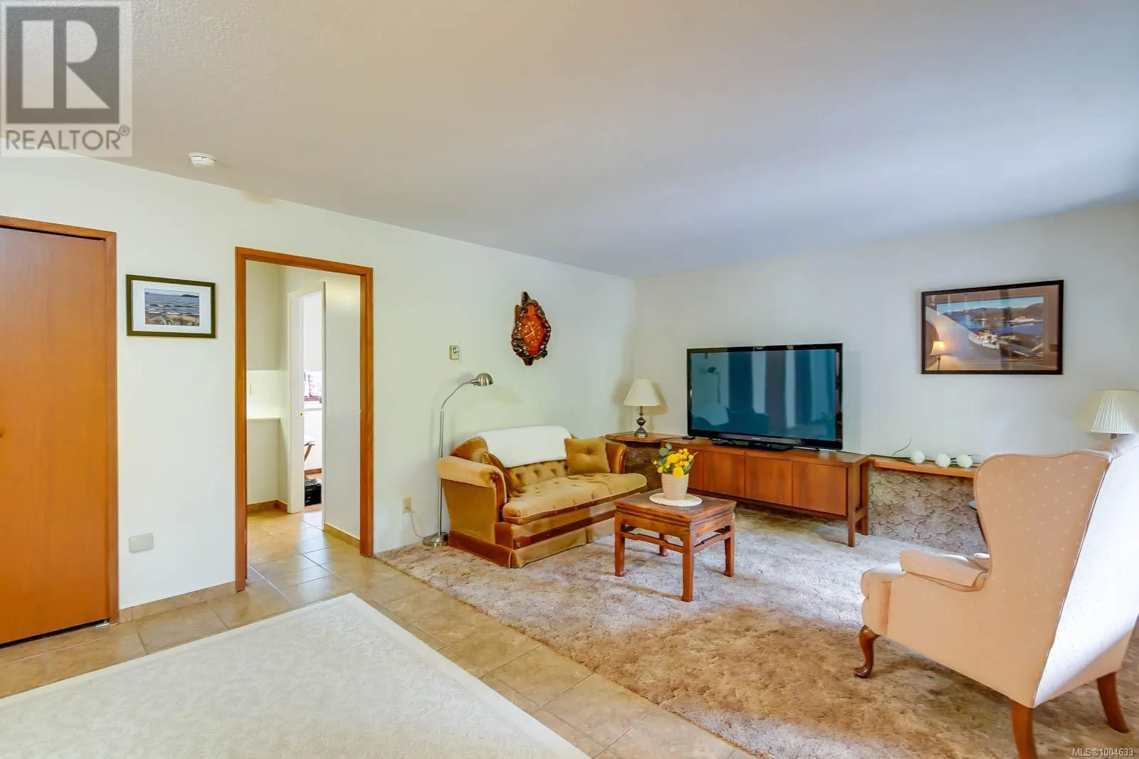 2254 Hamilton Dr