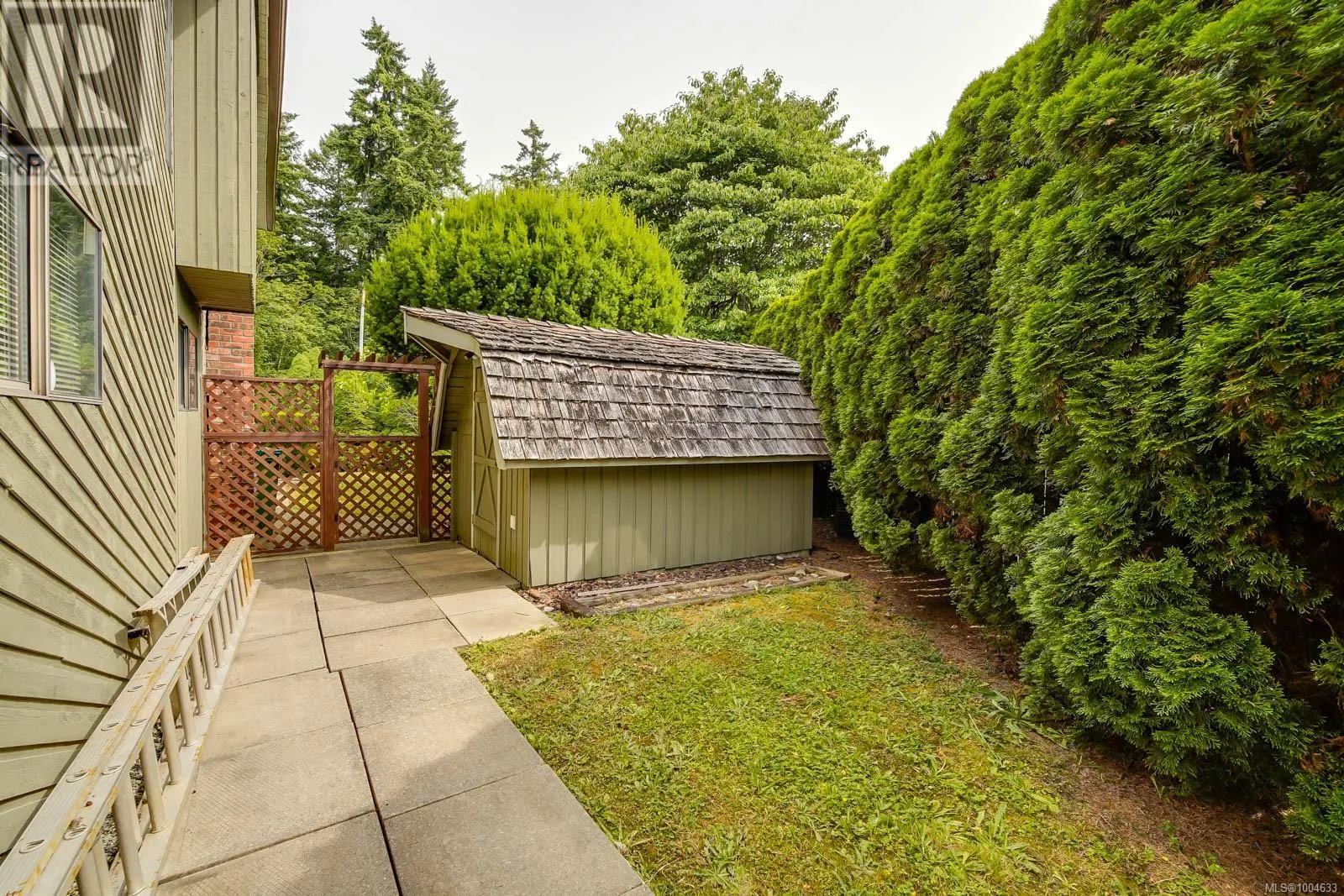 2254 Hamilton Dr