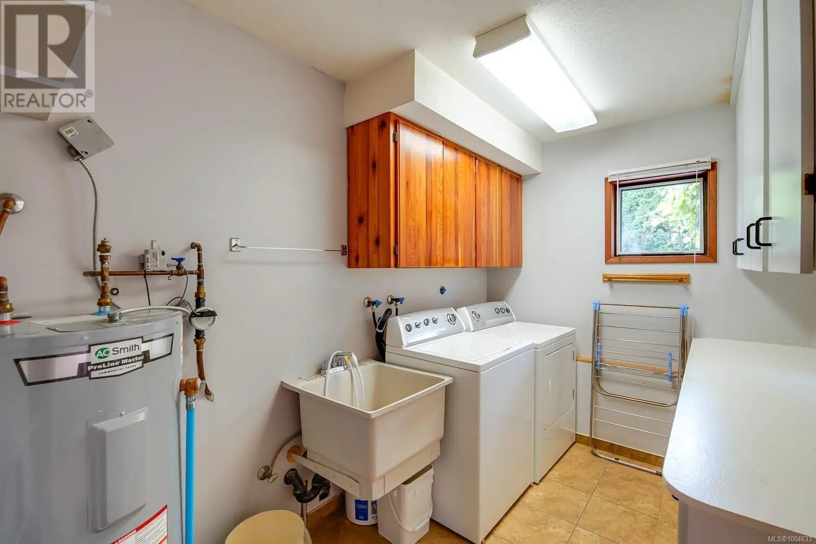 2254 Hamilton Dr
