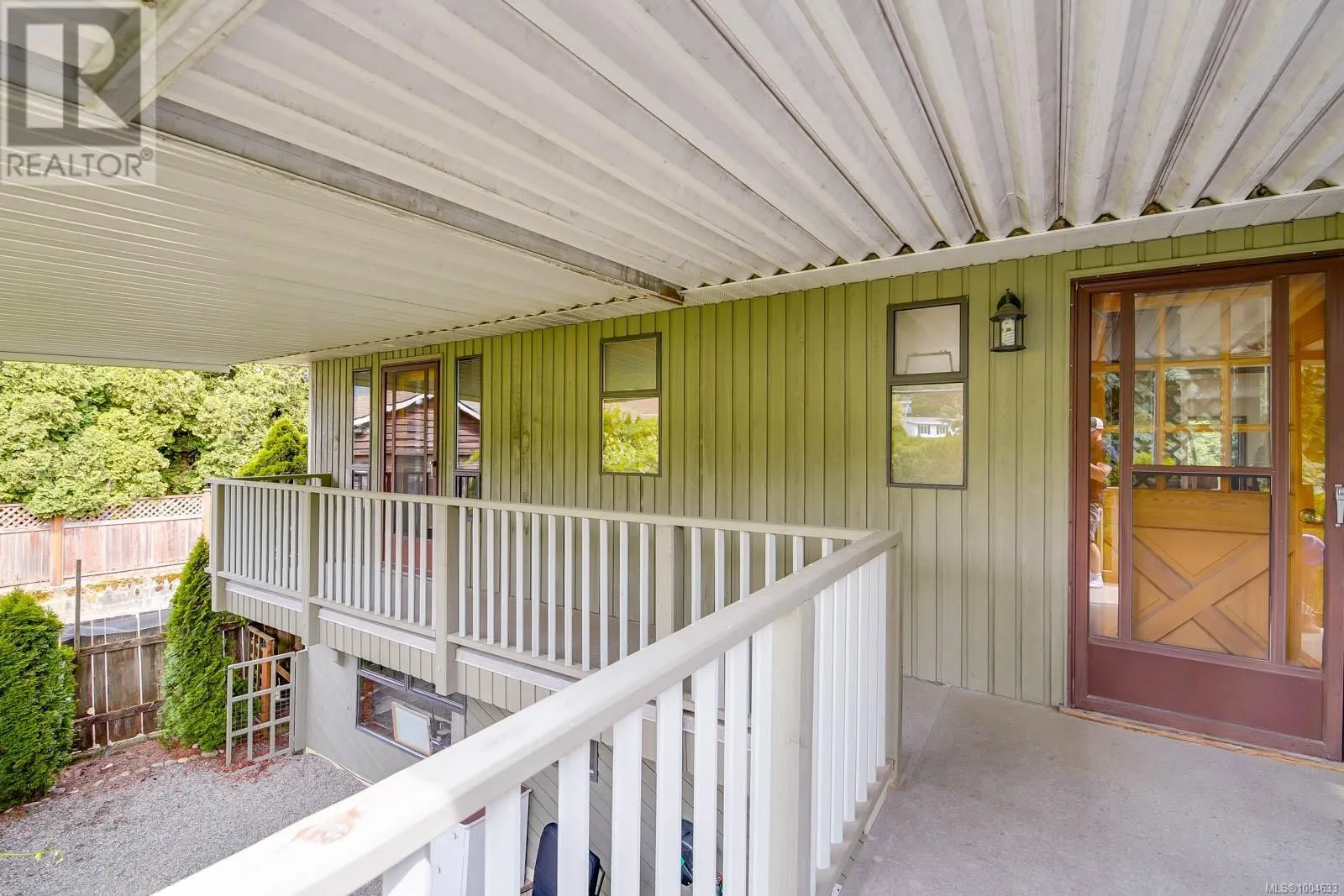 2254 Hamilton Dr